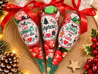 Conos navideños de chuches